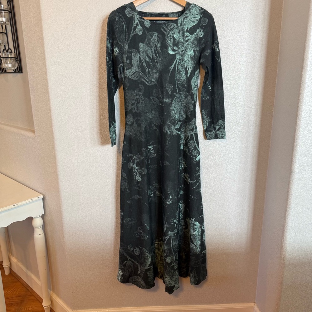 Women’s Floral Print Long Sleeve Maxi Dress in Dark Green